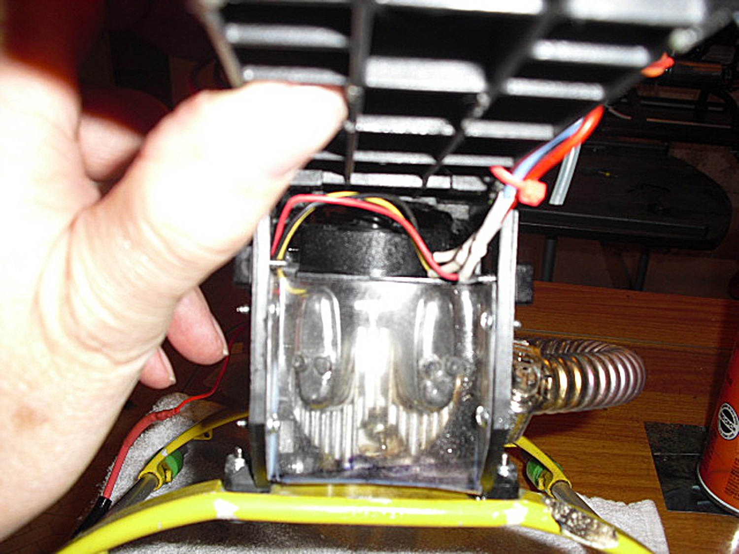 Close up of cooling shroud extension for the purpose of directing the flow of cooling air